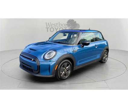 2022 MINI Cooper SE Electric Signature is a Blue 2022 Mini Cooper S Car for Sale in Westborough MA