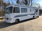 1998 Four Winds Hurricane 31ft Coach