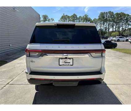 2024 Lincoln Navigator Reserve is a White 2024 Lincoln Navigator Reserve SUV in Gainesville FL