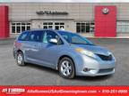 2014 Toyota Sienna LE 8 Passenger