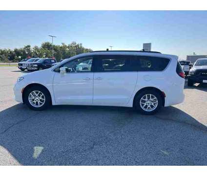 2022 Chrysler Pacifica Touring L is a White 2022 Chrysler Pacifica Touring Car for Sale in Fort Smith AR