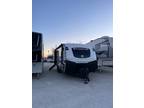 2024 Venture RV Stratus 231VRB 26ft