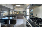 2024 Airstream Classic 30RB 32ft