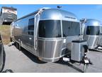 2024 Airstream Flying Cloud 27FBT 28ft