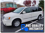 2010 Chrysler Town & Country Touring Minivan 4D