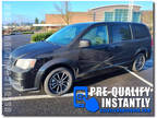 2017 Dodge Grand Caravan Passenger SE Plus Minivan 4D