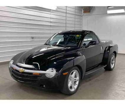 2004 Chevrolet SSR Base is a 2004 Chevrolet SSR Truck in Depew NY