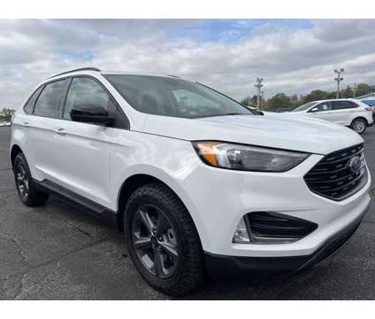 2024 Ford Edge SEL is a White 2024 Ford Edge SEL SUV in Ligonier IN