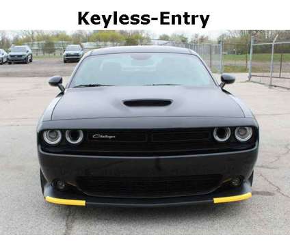 2023 Dodge Challenger R/T is a Black 2023 Dodge Challenger R/T Coupe in Bay City MI