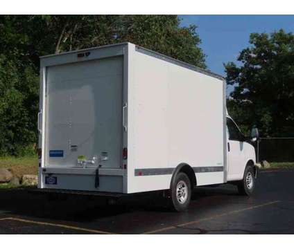 2023 Chevrolet Express 3500 Work Van Cutaway is a White 2023 Chevrolet Express 3500 Work Van Van in Oconomowoc WI