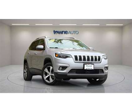 2021 Jeep Cherokee Limited is a Silver 2021 Jeep Cherokee Limited SUV in Orchard Park NY