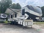 2023 Keystone Alpine 3720MD 41ft