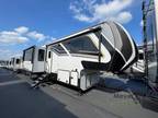 2024 Keystone Alpine 3011CK 30ft