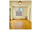 Lovely bright and cheerful 2 Bedroom, 1 Bath