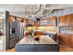 Luxury Living ~ SE Corner Loft ~ 2bed/2bath ~ Pearl District