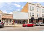 Anniston, Prime location in Downtown! This property would