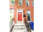 Spacious 3BR, 1BA bi-level apartment located in the Union Square Neighborhood