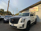 2015 Cadillac Escalade Luxury 4x4 4dr SUV