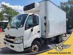 2015 Hino 195 Boite 16 Pied Refrigerer $241/Semaine