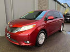 2012 Toyota Sienna XLE Minivan 4D