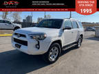 2014 Toyota 4Runner SR5 AWD 7 Pass/Navigation/Sunroof/Camera