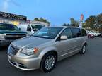 2014 Chrysler Town and Country Touring 4dr Mini Van