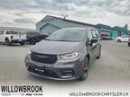 2023 Chrysler Pacifica Hybrid Limited - Low Mileage