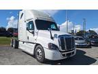 2009 Freightliner Cascadia CA125SLP Sleeper