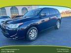 2014 Mitsubishi Outlander ES Sport Utility 4D