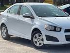 2015 Chevrolet Sonic LSManuelleBluetoothGr