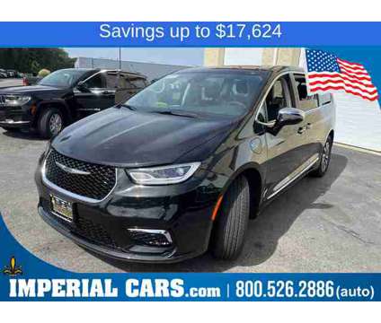 2023 Chrysler Pacifica Hybrid Limited is a Black 2023 Chrysler Pacifica Hybrid Limited Hybrid in Mendon MA