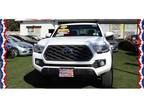 2022 Toyota Tacoma TRD Off-Road Pickup 4D 5 ft