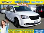 2018 Dodge Grand Caravan Passenger SE Minivan 4d