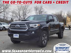 2017 Toyota Tacoma TRD Sport Double Cab 5'' Bed V6 4x4 MT (Natl)