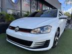 2015 Volkswagen GTI SE SE