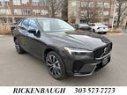 2023 Volvo XC60 B5 Plus Dark Theme