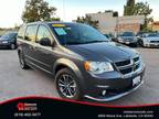 2017 Dodge Grand Caravan Passenger SXT Minivan 4D