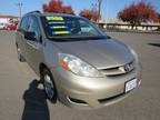 2006 Toyota Sienna Ce Minivan 4d