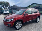 2012 Volkswagen Tiguan SEL 4dr SUV w/ Premium Navigation