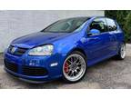 2008 Volkswagen R32 Hatchback 2D