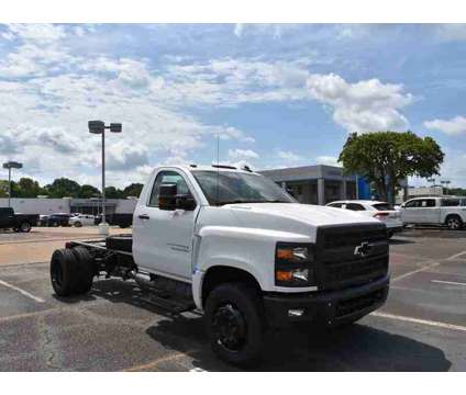 2023 Chevrolet Silverado 4500HD Work Truck is a White 2023 Chevrolet Silverado Truck in Jackson MS