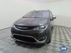 2018 Chrysler Pacifica Limited 4dr Mini Van