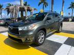 2014 Toyota Highlander XLE 4dr SUV