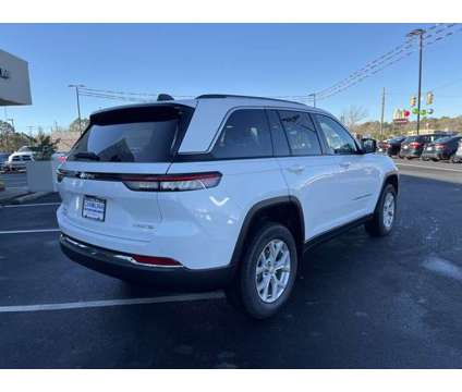 2024 Jeep Grand Cherokee Limited is a White 2024 Jeep grand cherokee Limited SUV in Lugoff SC