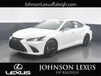 2024 Lexus ES 300h F SPORT Handling