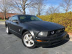 2009 Ford Mustang V6 Deluxe 2dr Fastback