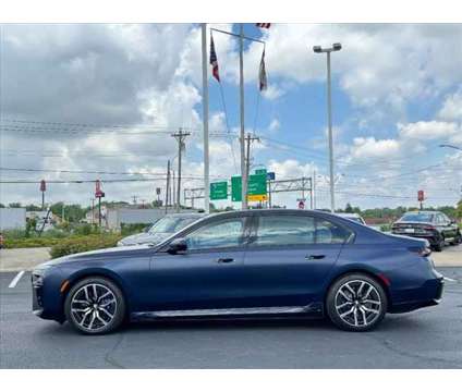 2024 BMW i7 xDrive60 is a Blue 2024 xDrive60 Sedan in Dayton OH