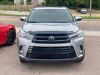 2017 Toyota Highlander SE AWD 4dr SUV