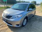 2013 Toyota Sienna LE 7 Passenger AWD 4dr Mini Van