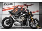 2022 Ducati Streetfighter V4 S Ducati Red